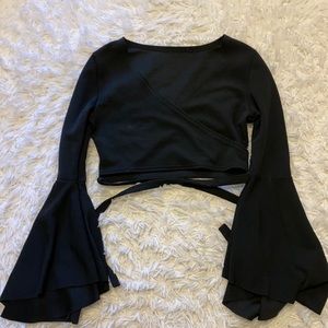 Black bell sleeve crop top